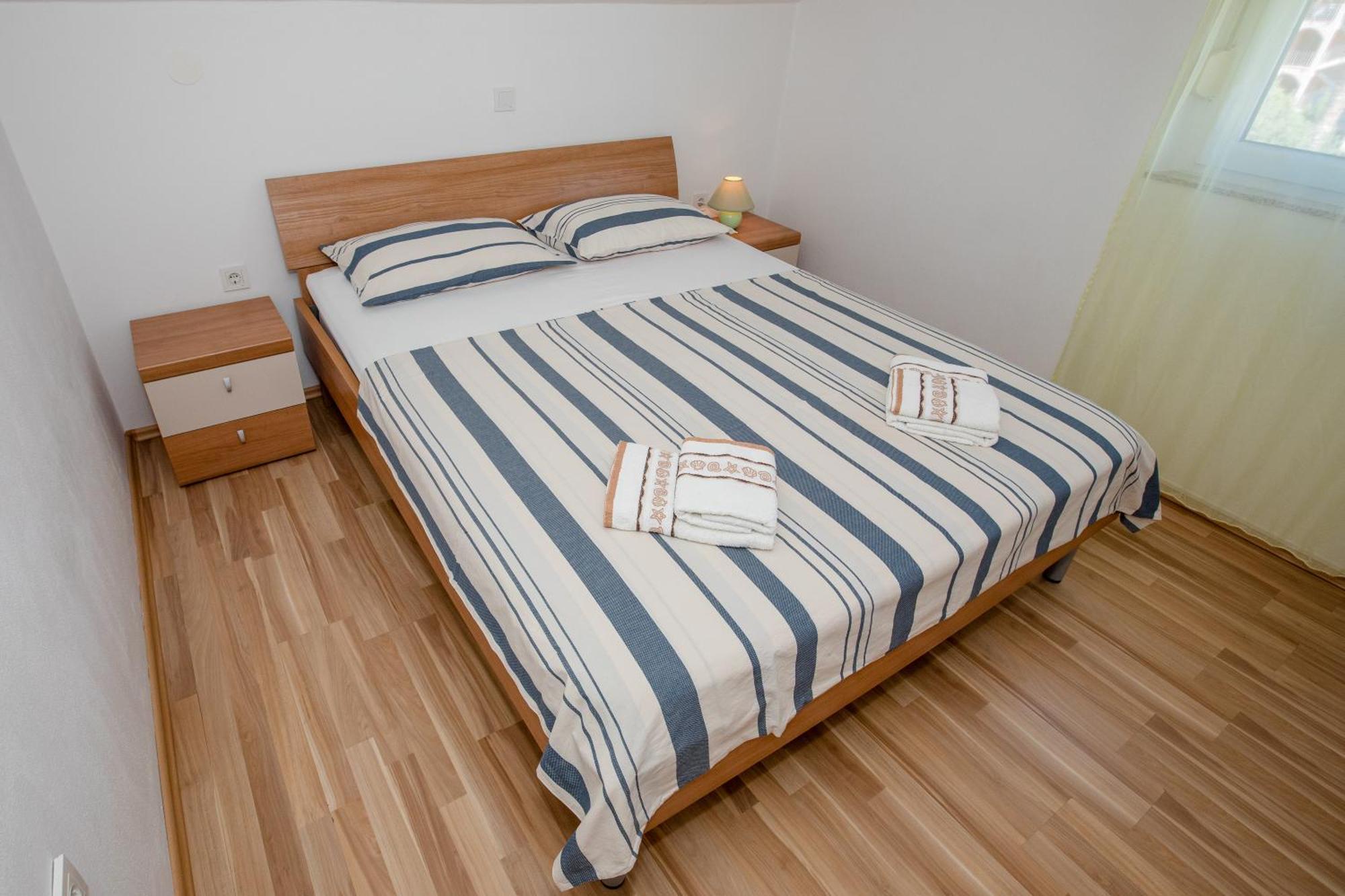 Apartments & Room Spanjol Palit Exterior photo